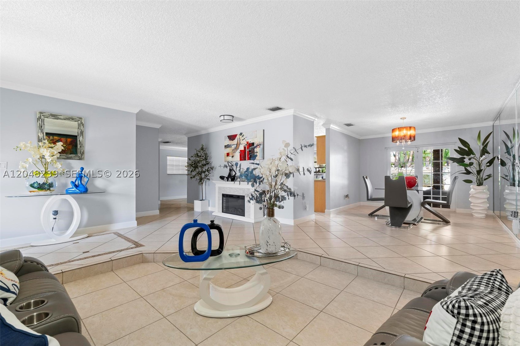 BIRD VILLAS SUB - Residential Lease