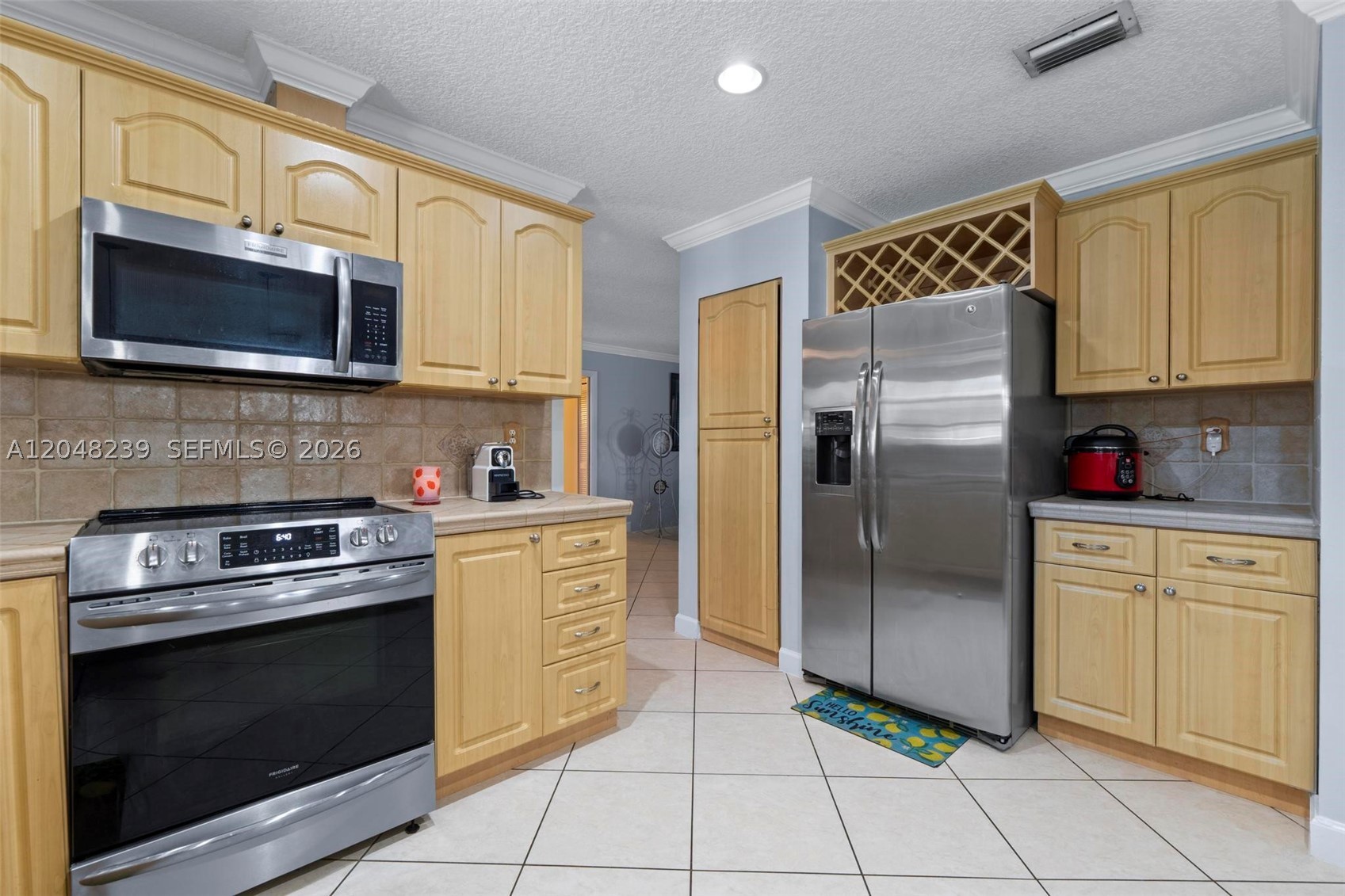 BIRD VILLAS SUB - Residential Lease