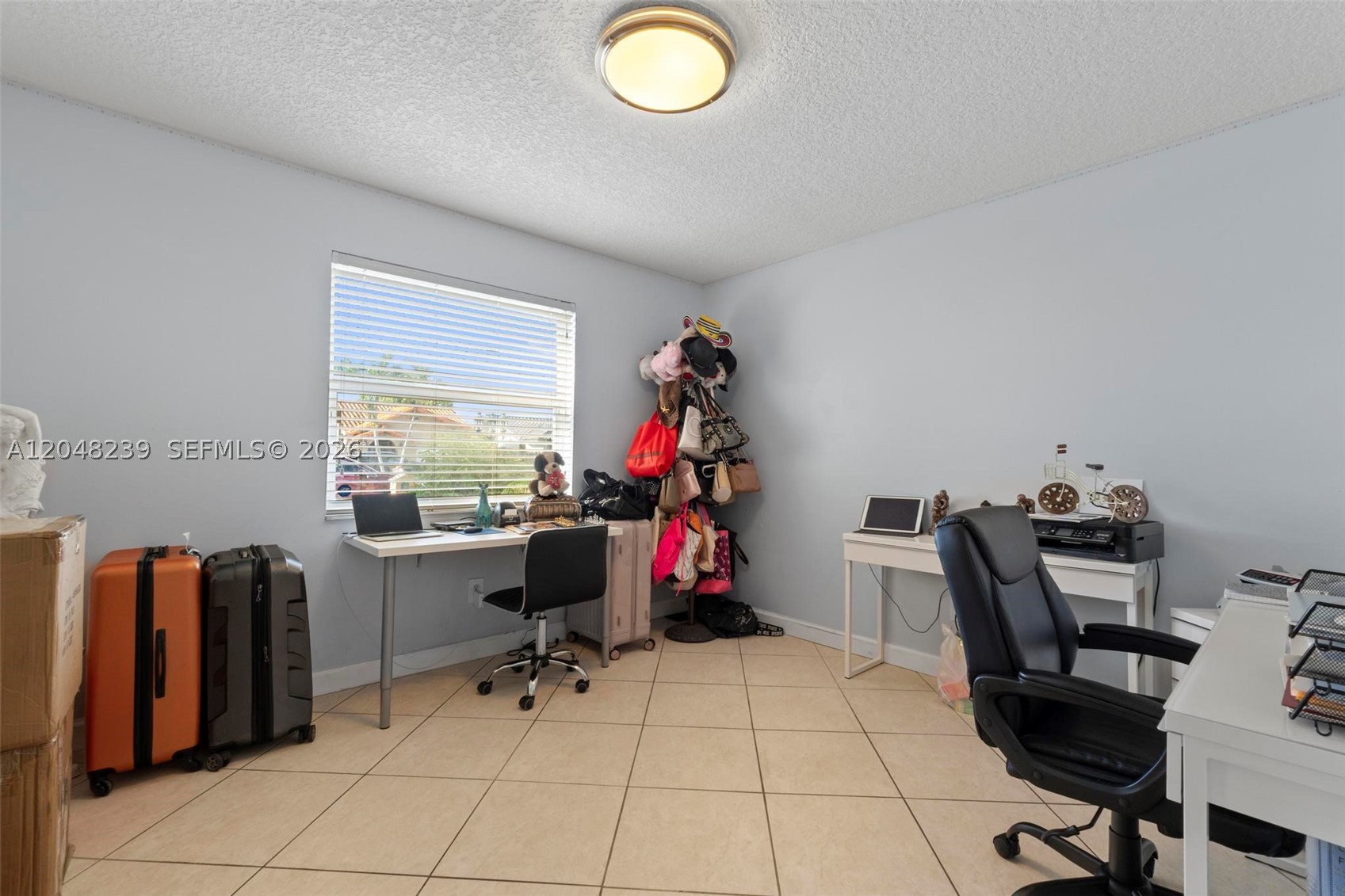 BIRD VILLAS SUB - Residential Lease