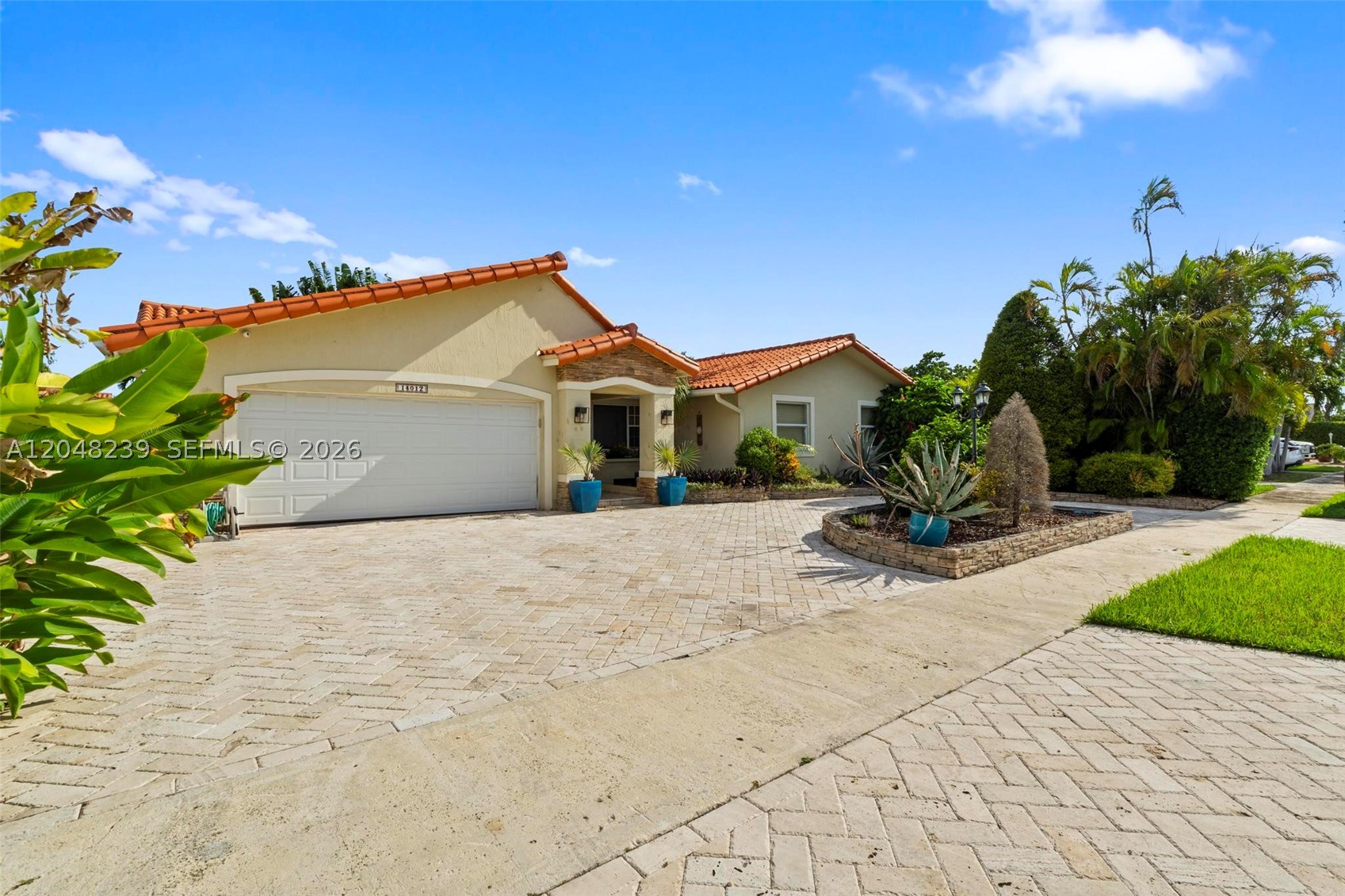 BIRD VILLAS SUB - Residential Lease