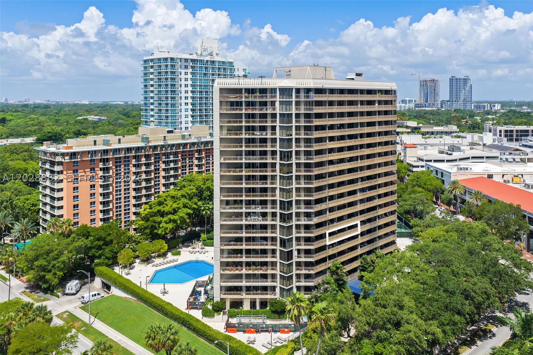 YACHT HARBOUR CONDO - Residential