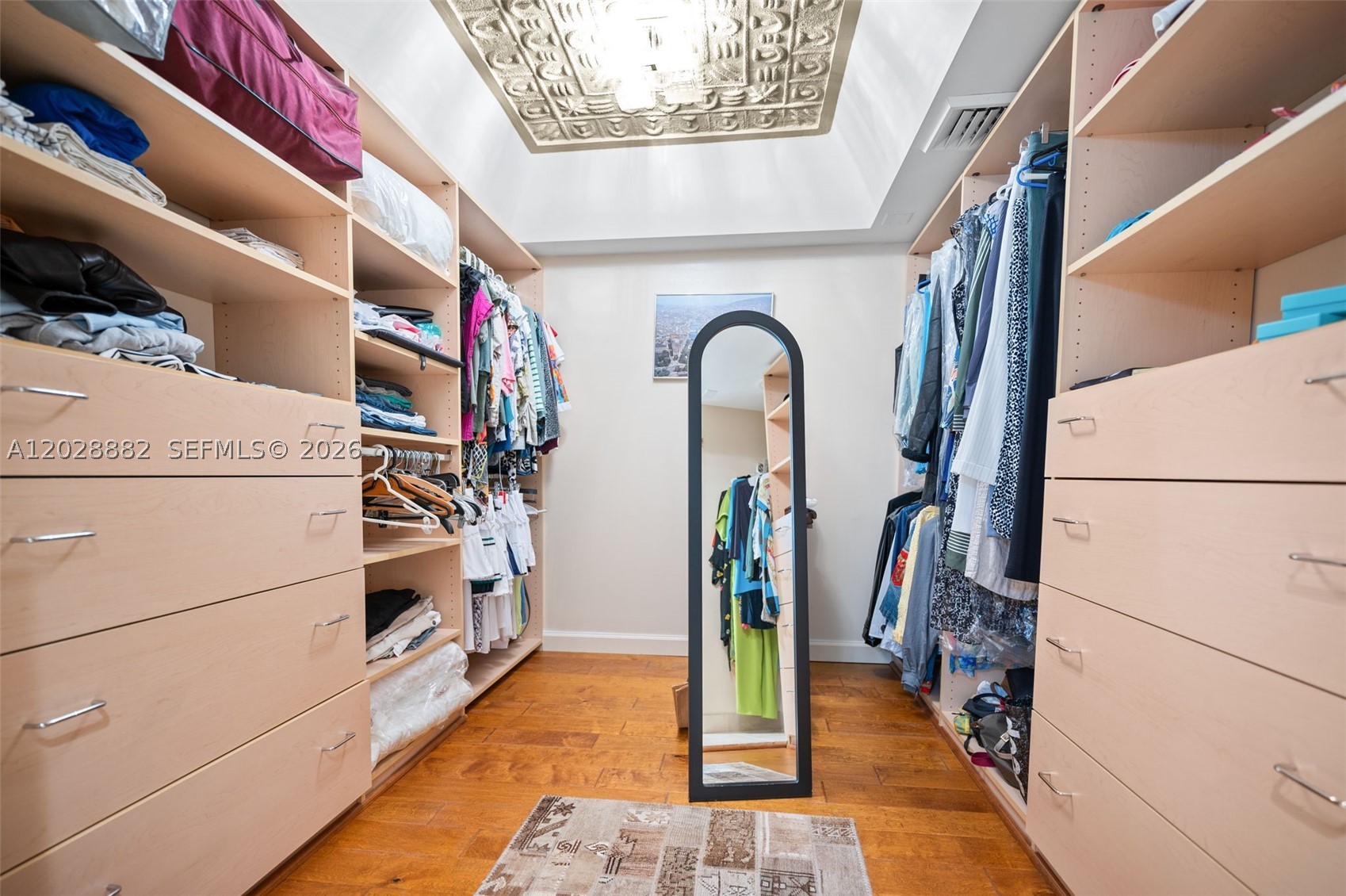 YACHT HARBOUR CONDO - Residential