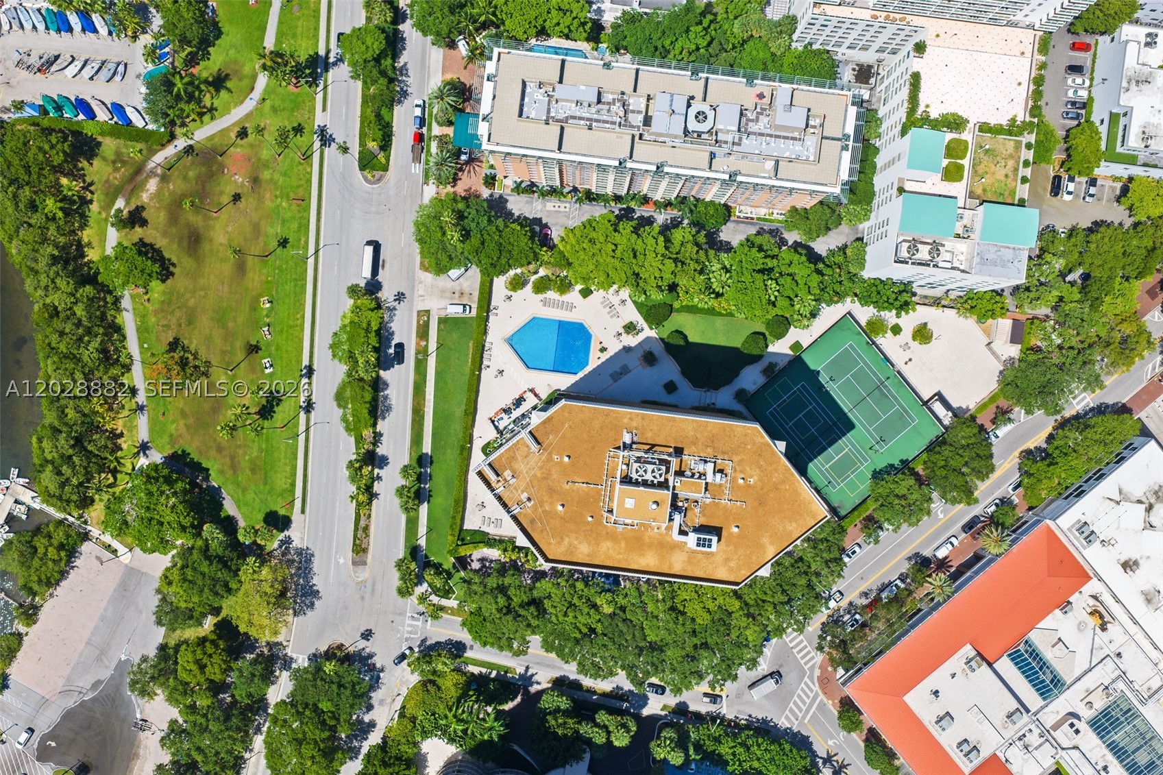 YACHT HARBOUR CONDO - Residential