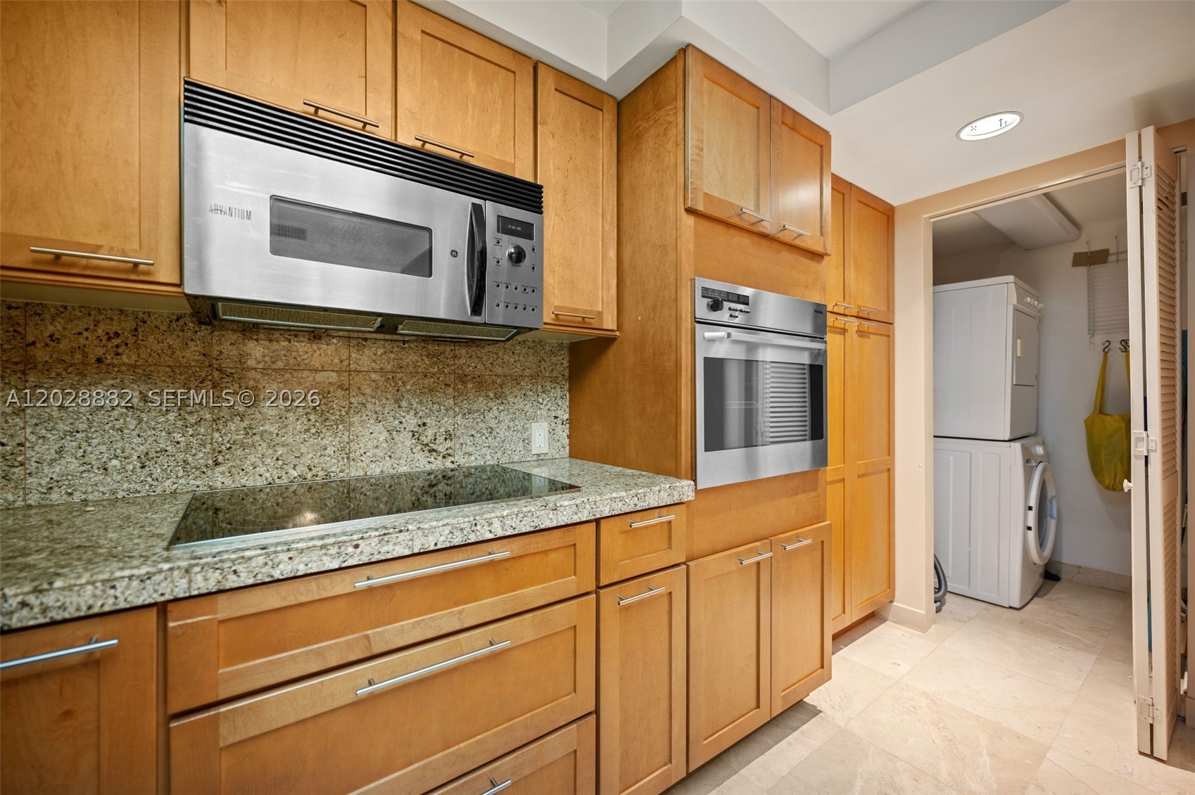 YACHT HARBOUR CONDO - Residential