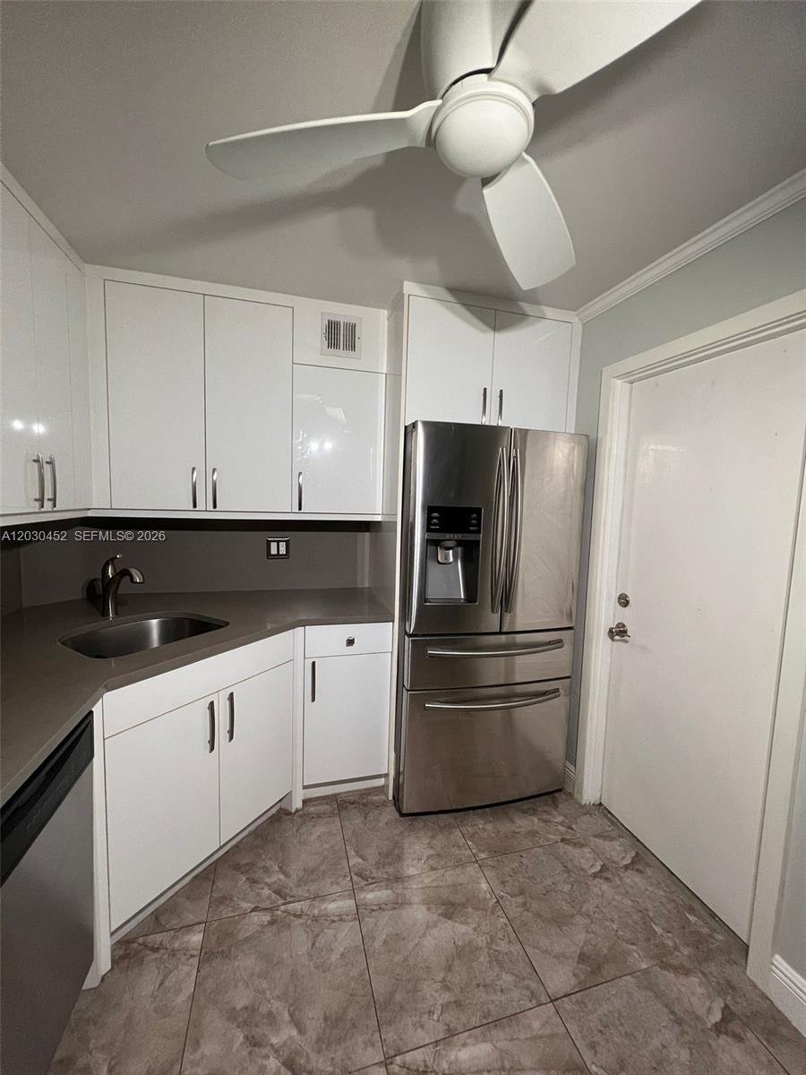 MANOR GROVE VILLAGE TWO C - Residential Lease