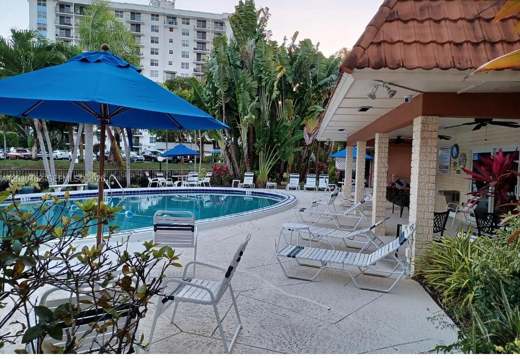 MANOR GROVE VILLAGE TWO C - Residential Lease