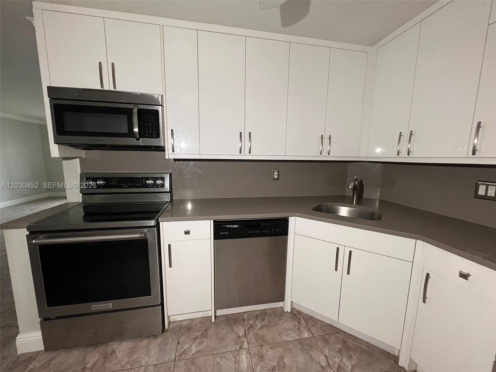 MANOR GROVE VILLAGE TWO C - Residential Lease