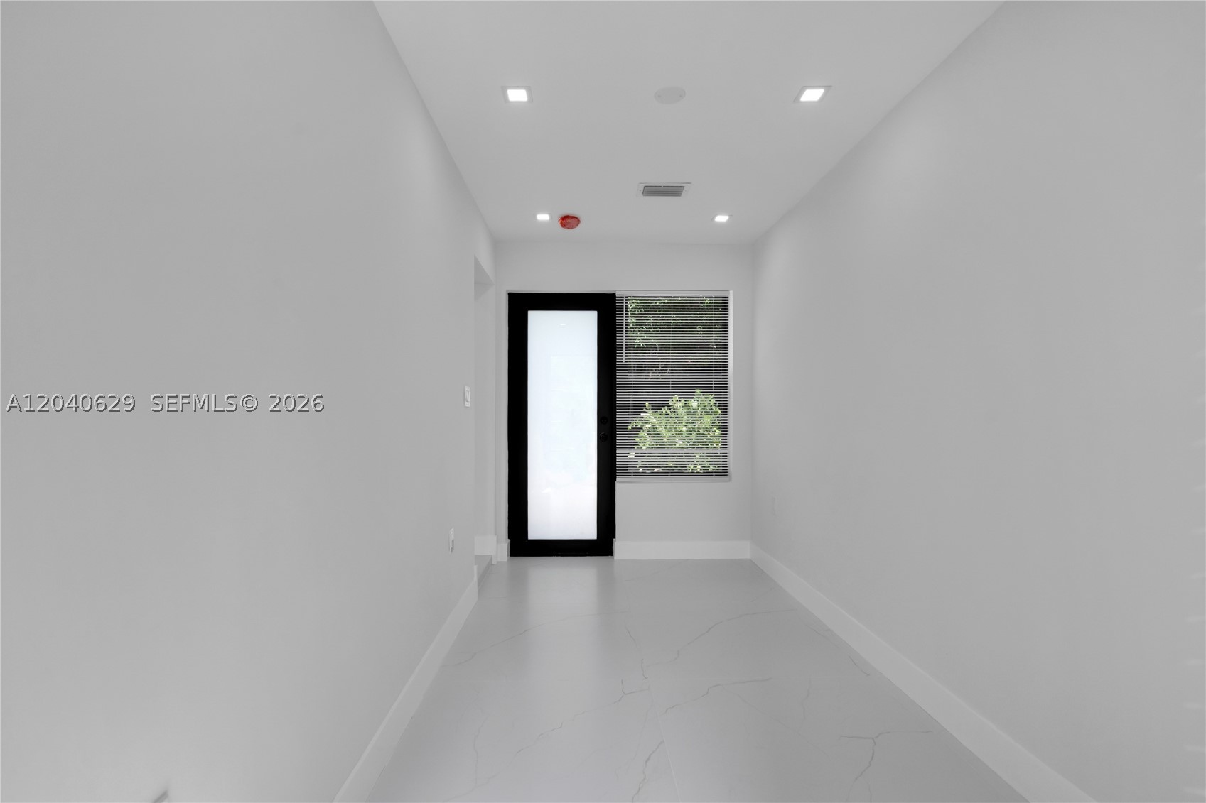 SALIDOR COURT - Residential
