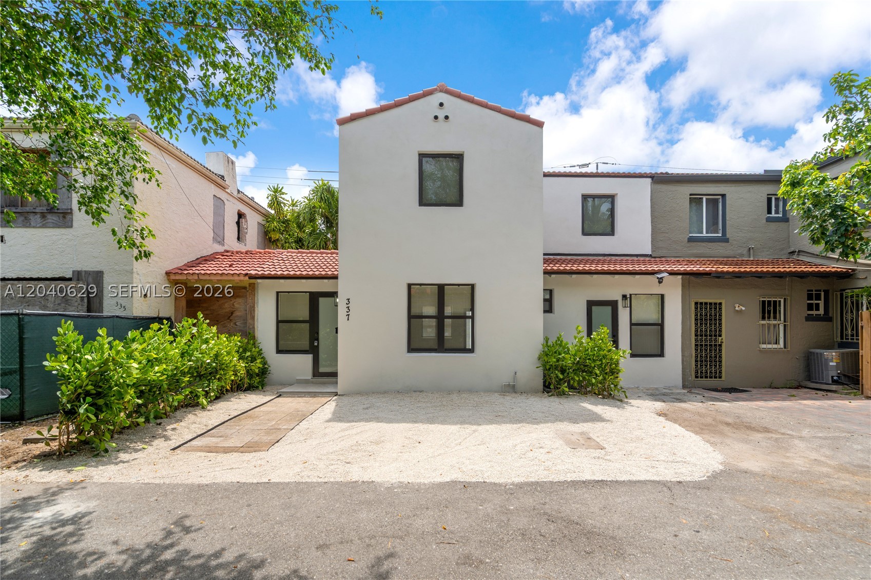 SALIDOR COURT - Residential