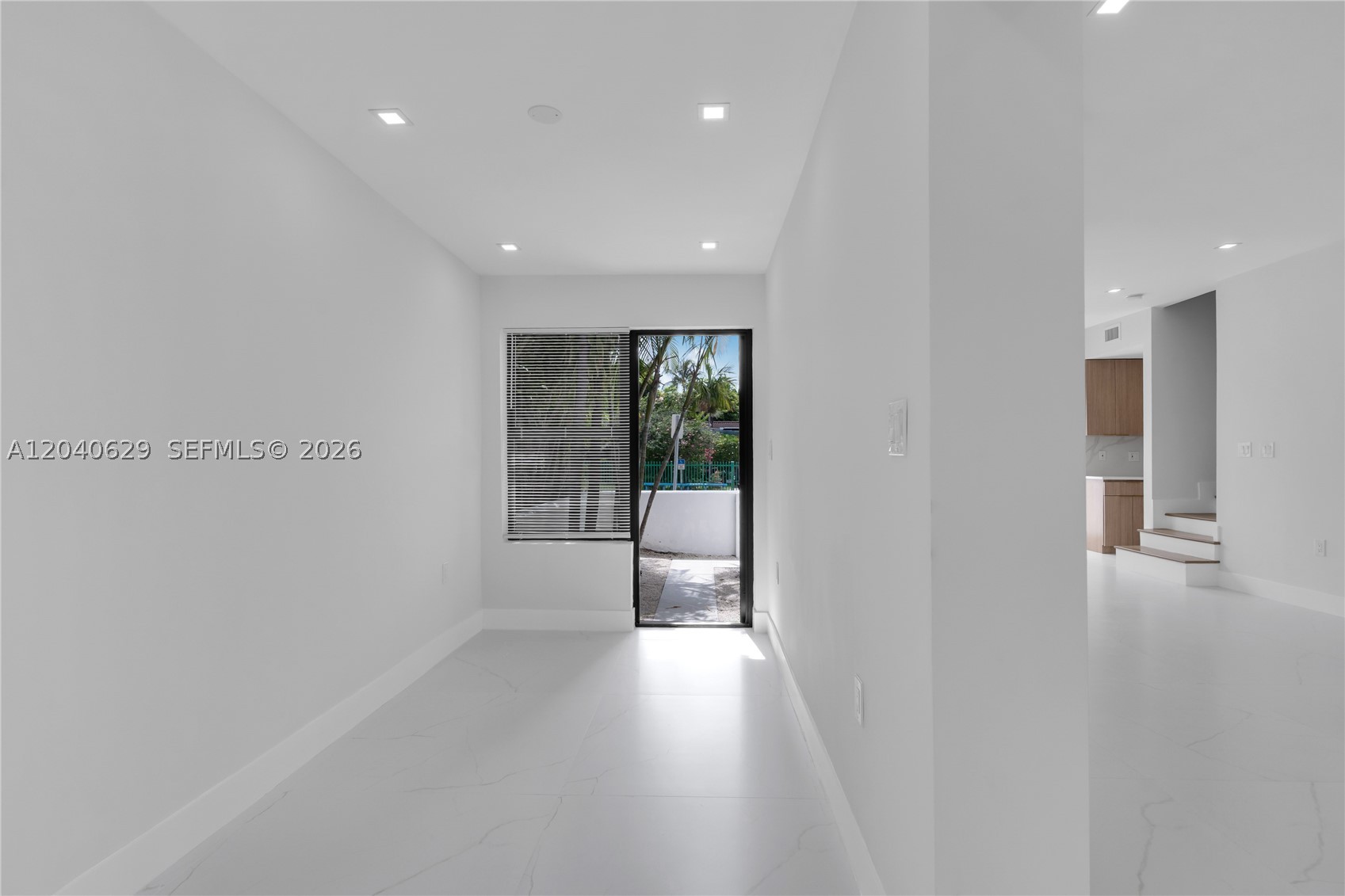 SALIDOR COURT - Residential