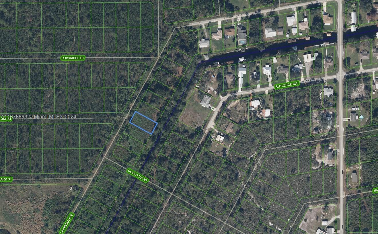 SUN N LAKE EST OF SEBRING - Land