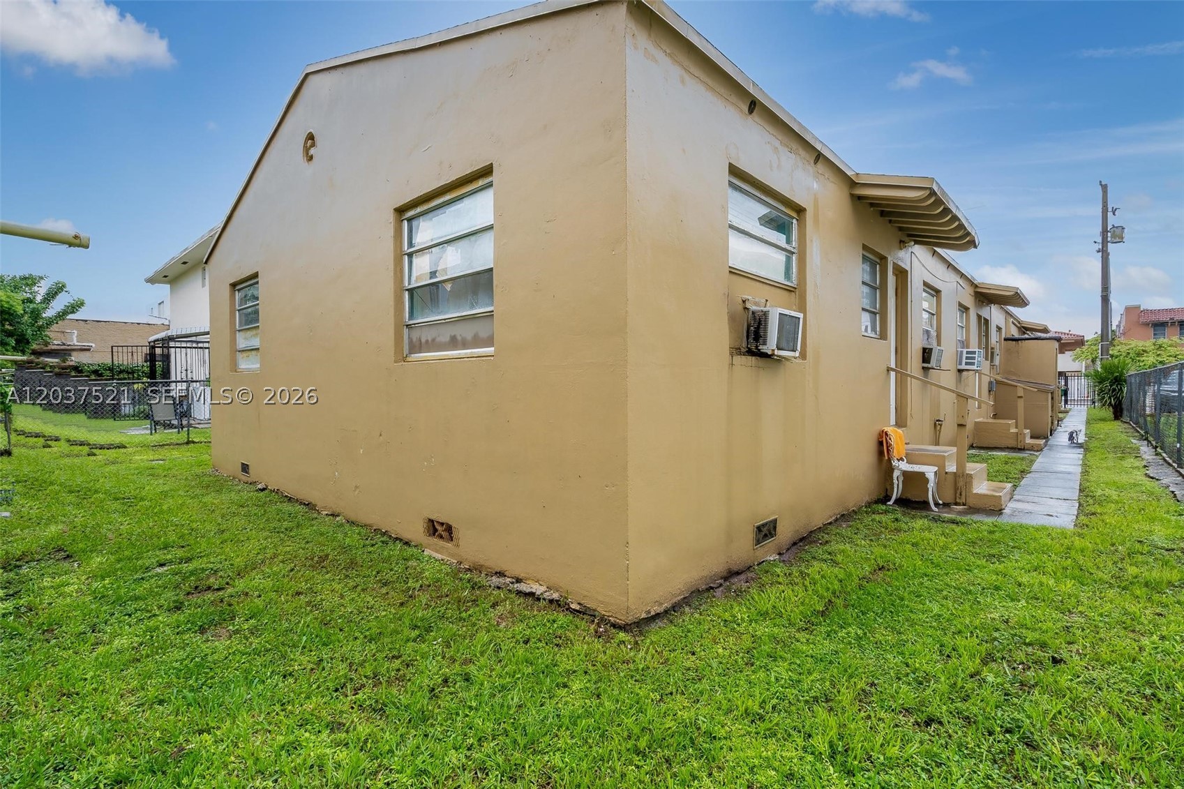 LAWRENCE ESTATES LAND COS - Residential Income