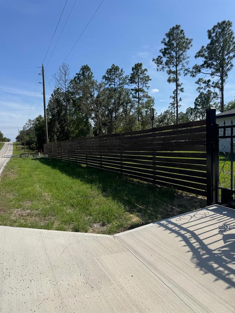 RAINBOW LAKES ESTATES SEC - Residential