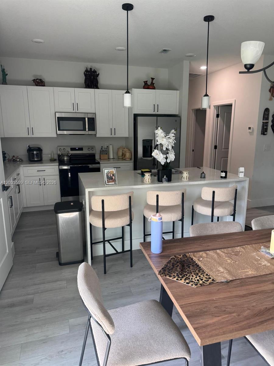 RAINBOW LAKES ESTATES SEC - Residential