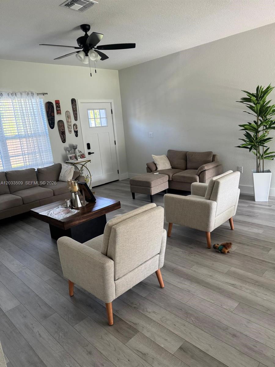 RAINBOW LAKES ESTATES SEC - Residential