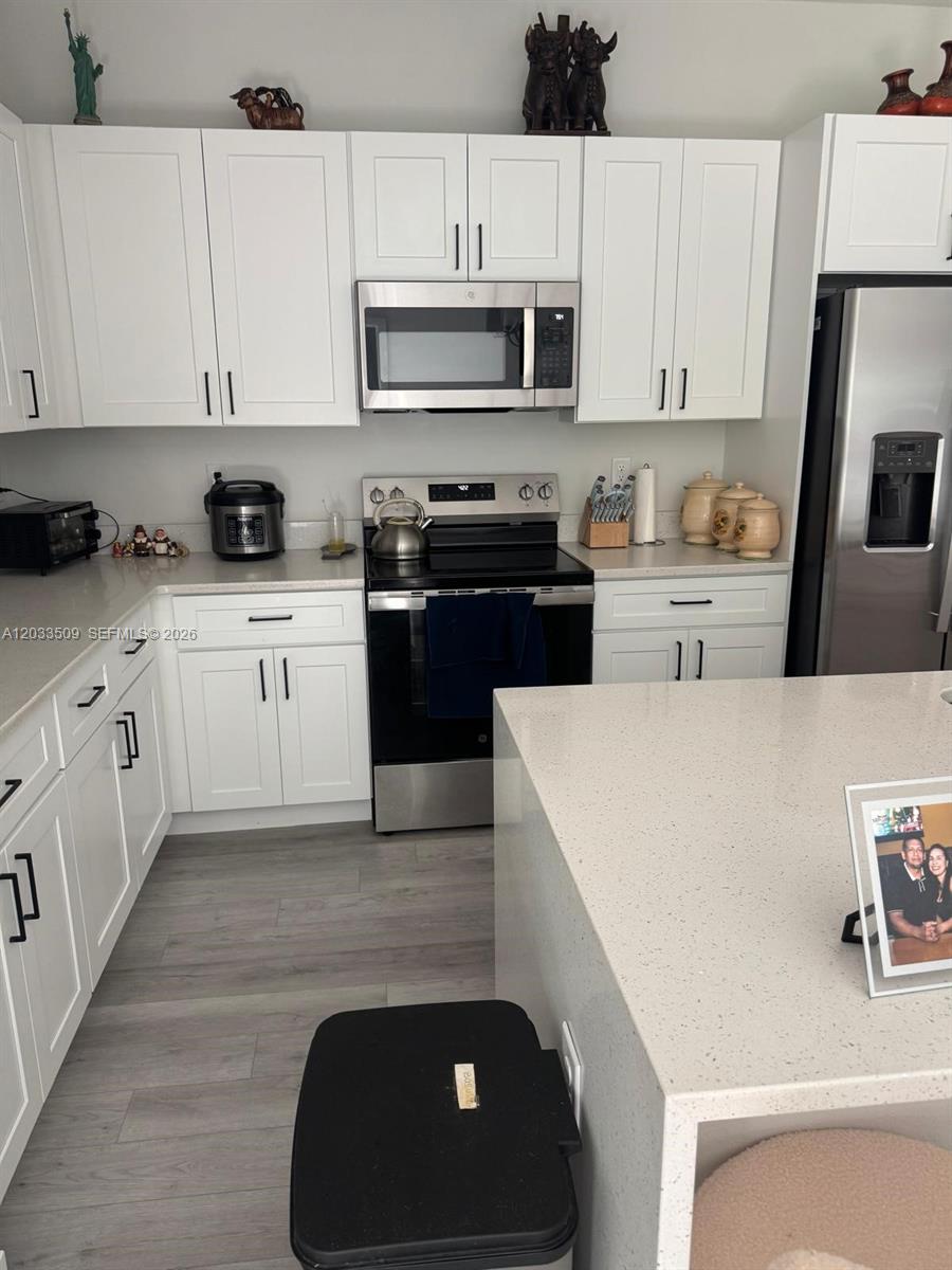 RAINBOW LAKES ESTATES SEC - Residential