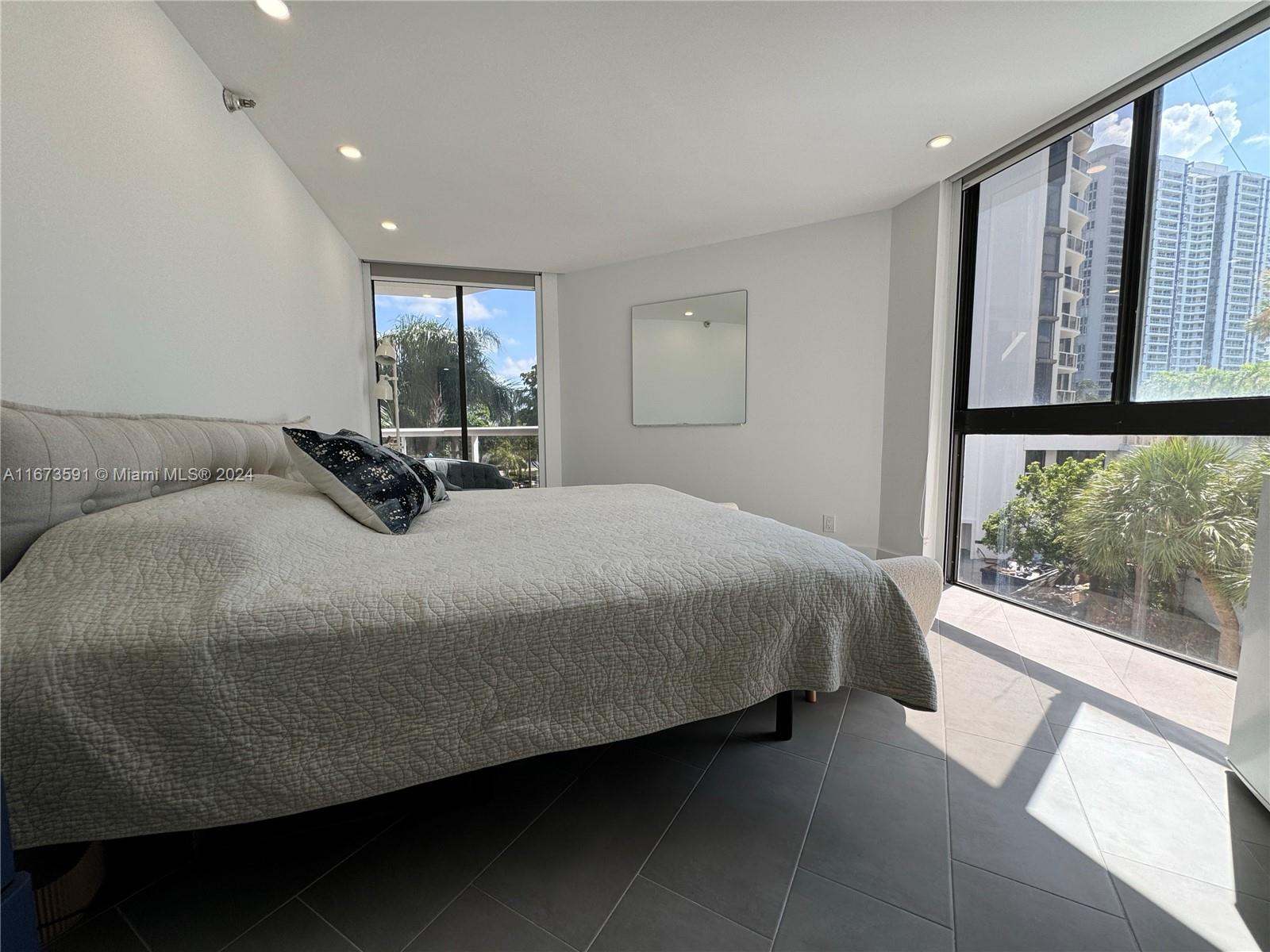 PORTSVIEW @ THE WATERWAYS - Residential