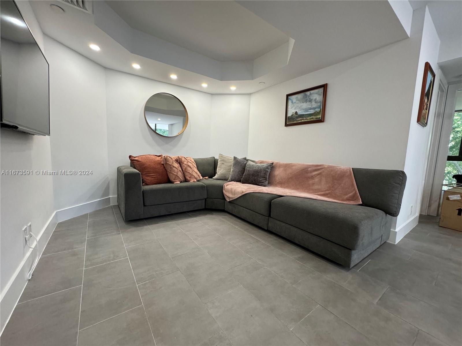PORTSVIEW @ THE WATERWAYS - Residential