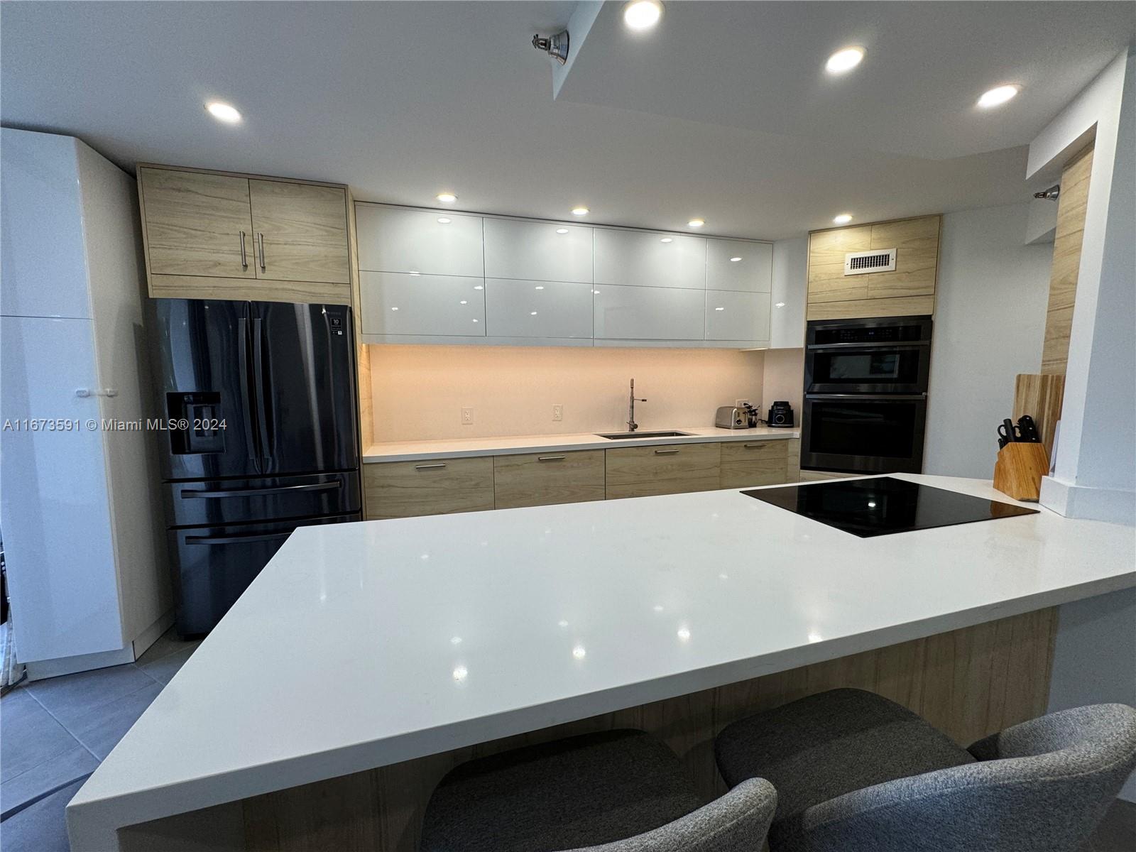 PORTSVIEW @ THE WATERWAYS - Residential