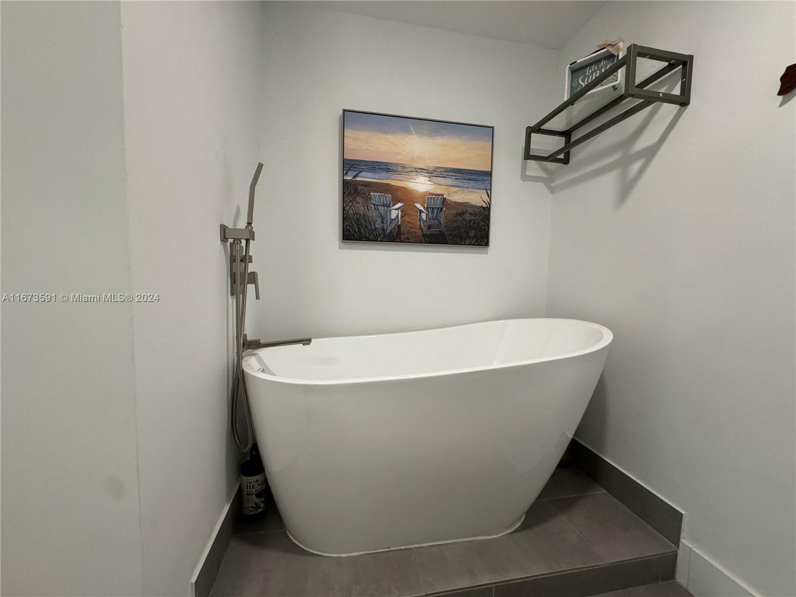 PORTSVIEW @ THE WATERWAYS - Residential