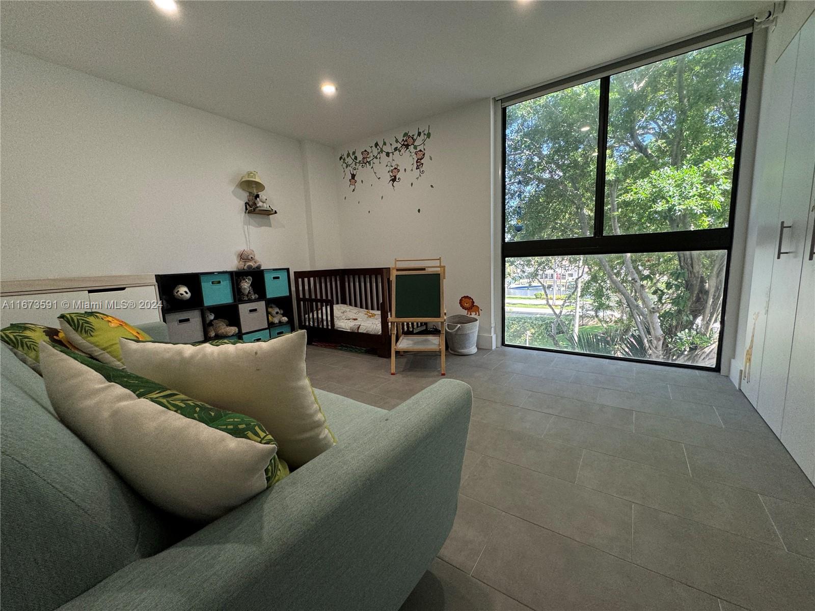 PORTSVIEW @ THE WATERWAYS - Residential