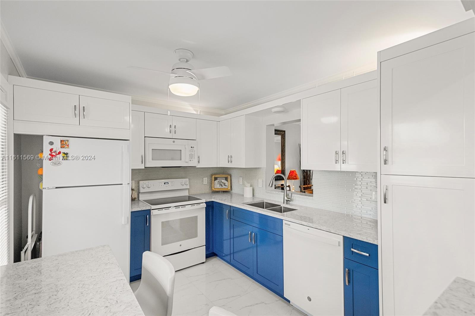 MEADOWBROOK LAKES CONDO - Residential