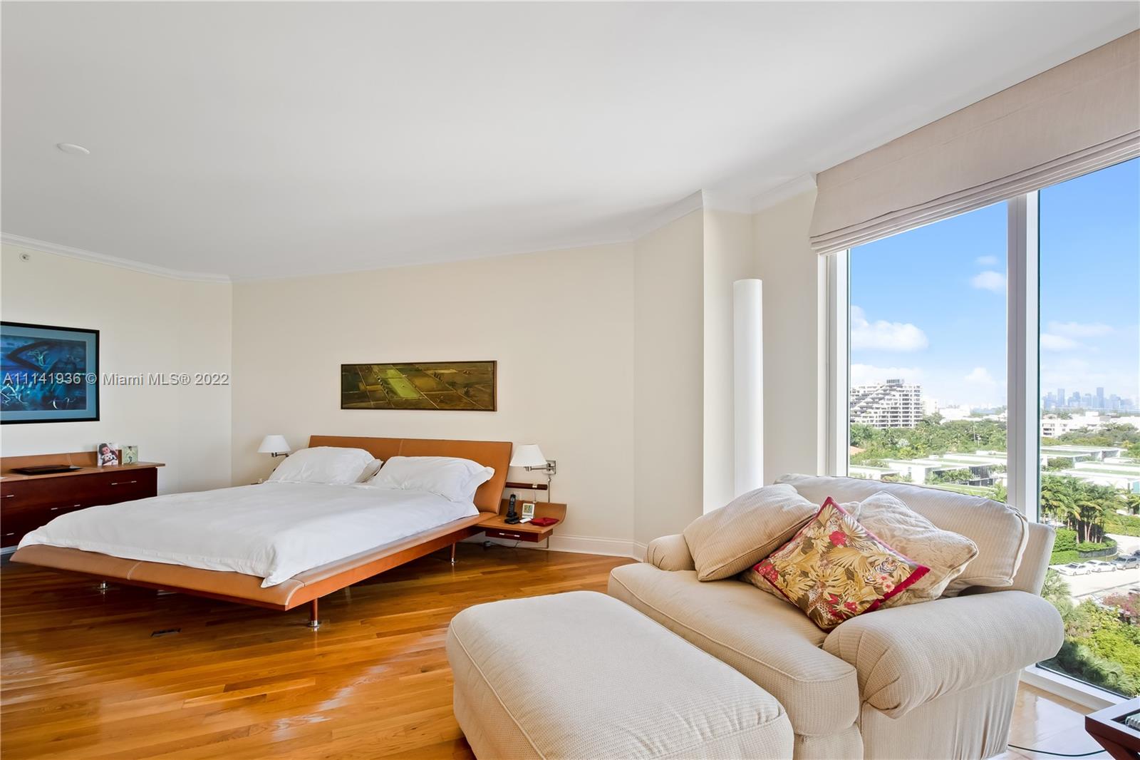 GRAND BAY TOWER CONDO - Residential