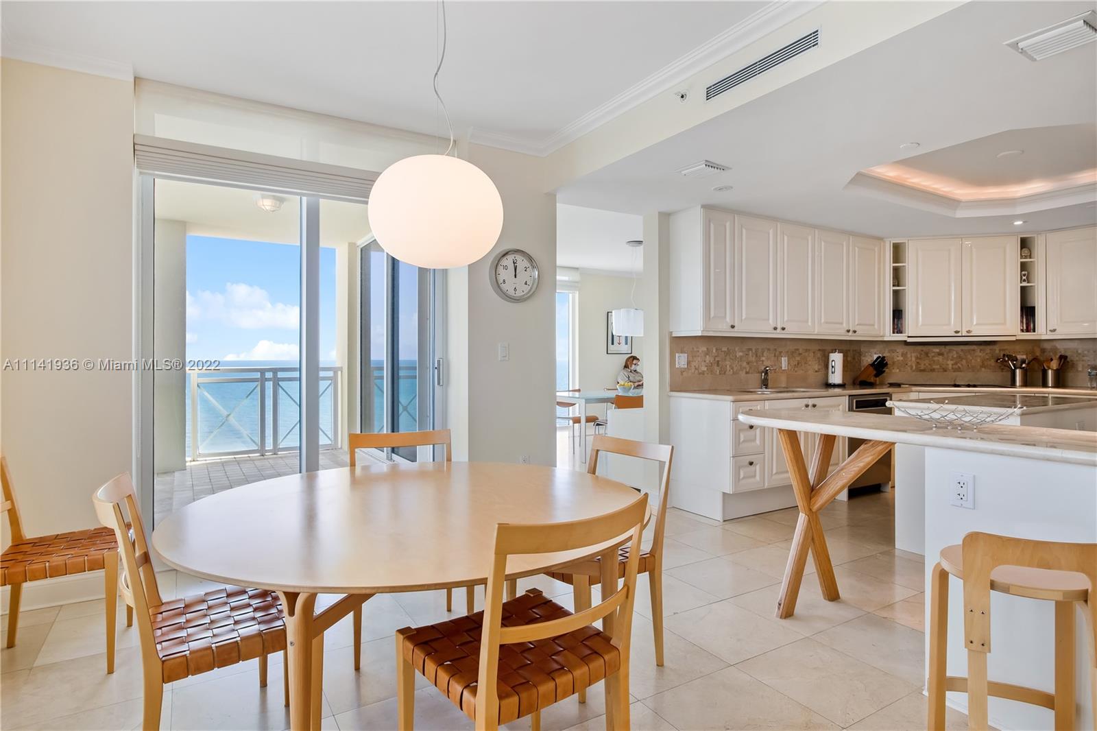 GRAND BAY TOWER CONDO - Residential