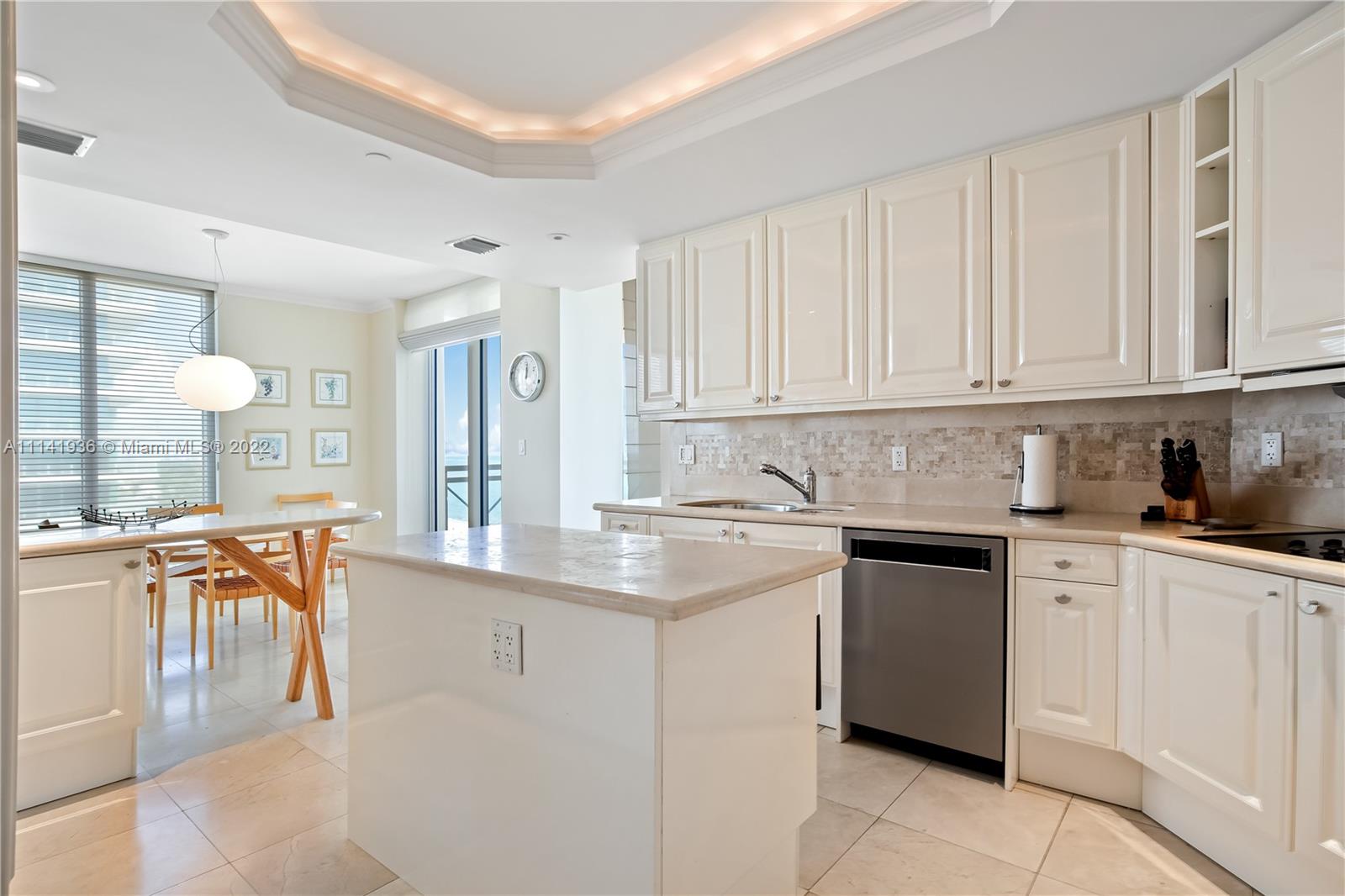 GRAND BAY TOWER CONDO - Residential