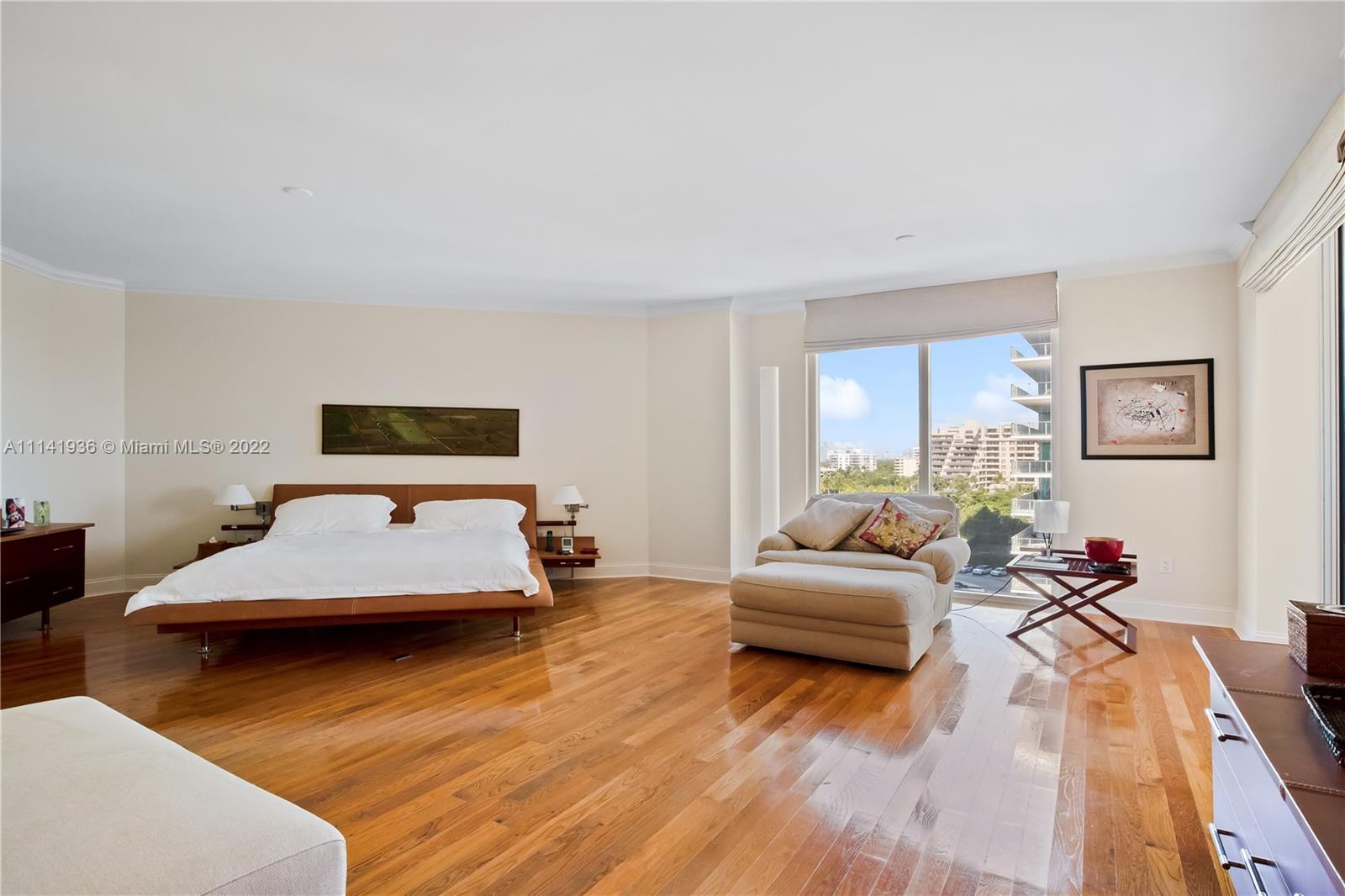 GRAND BAY TOWER CONDO - Residential