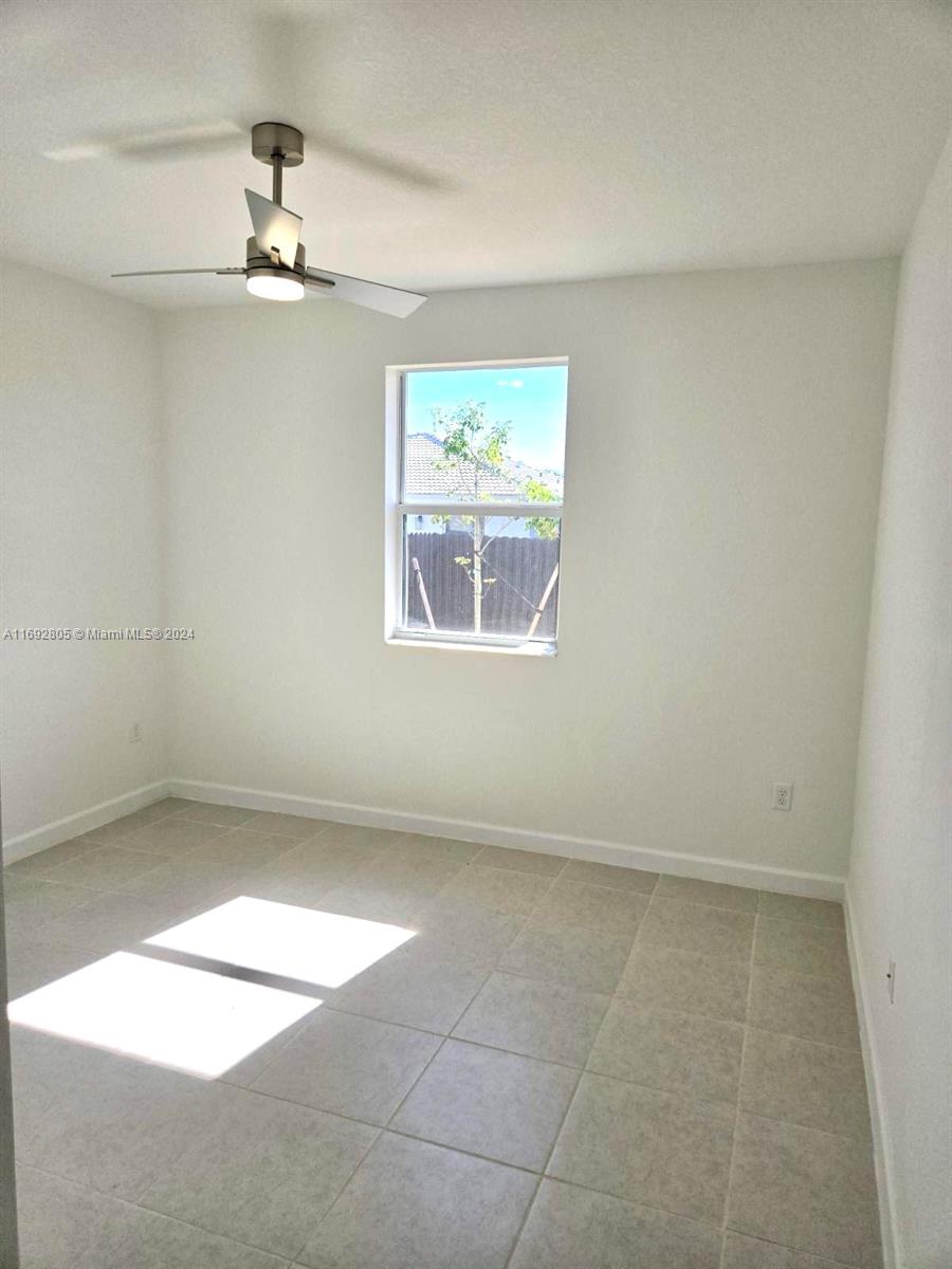 KINGS GROVE - Residential Lease