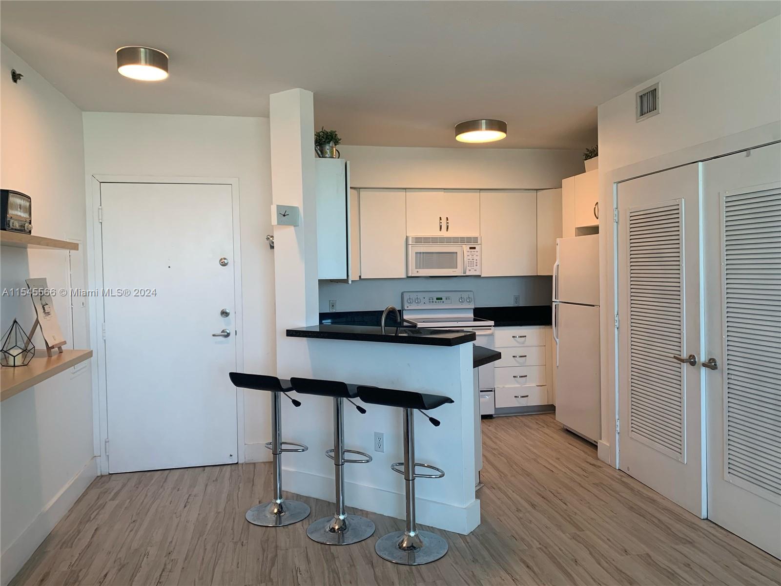 CORAL SEA VIEW CONDO - Residential Lease