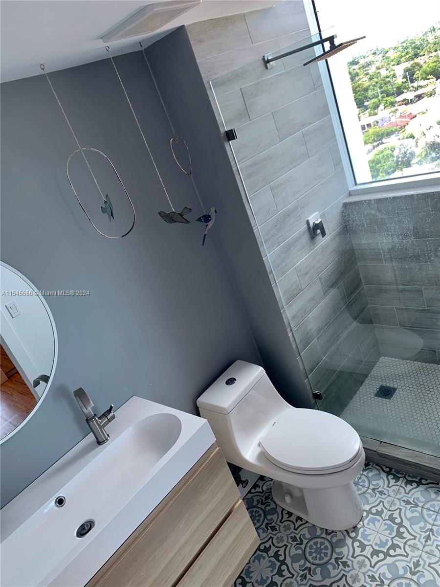 CORAL SEA VIEW CONDO - Residential Lease