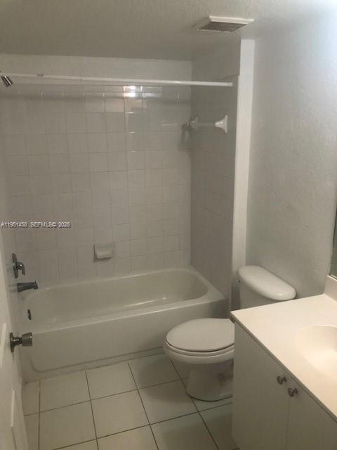 VISTA TRACE CONDO - Residential