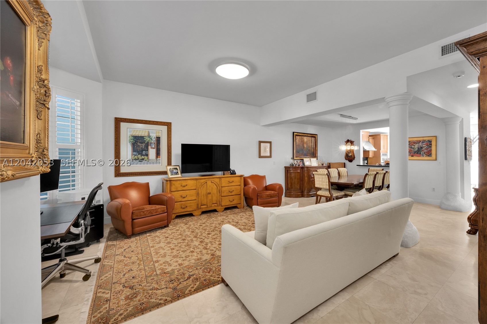 PINES MANOR - Residential