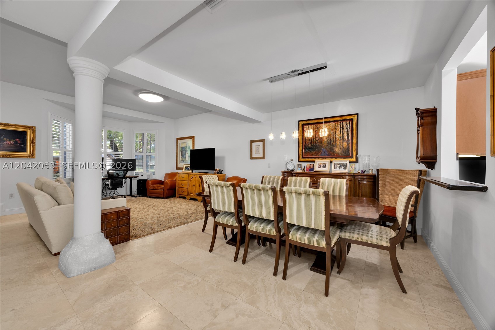 PINES MANOR - Residential