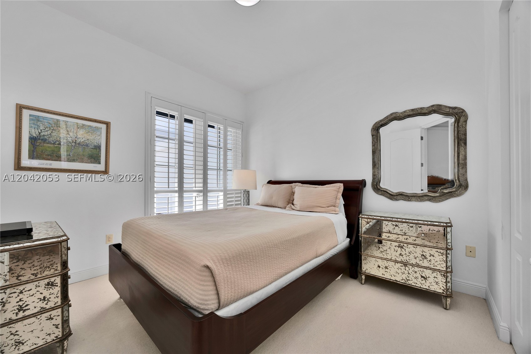 PINES MANOR - Residential