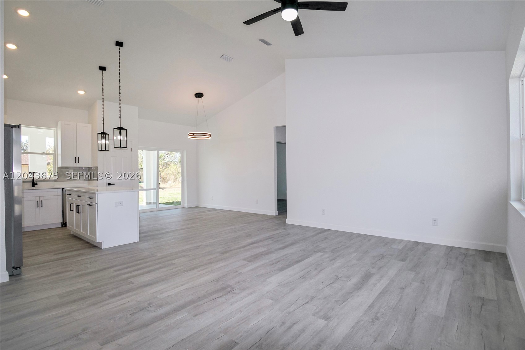 SUN N LAKE EST OF SEBRING - Residential
