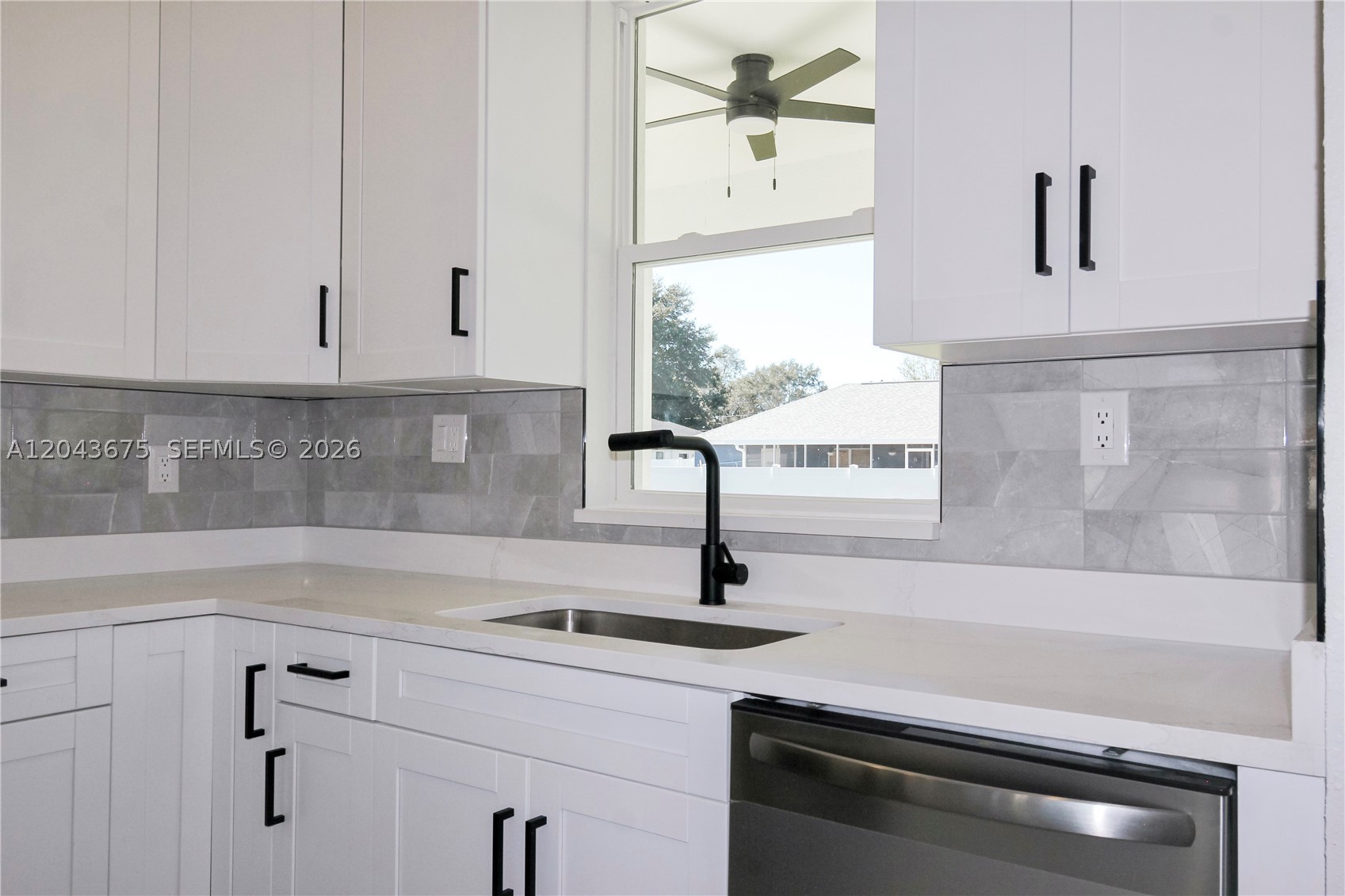 SUN N LAKE EST OF SEBRING - Residential