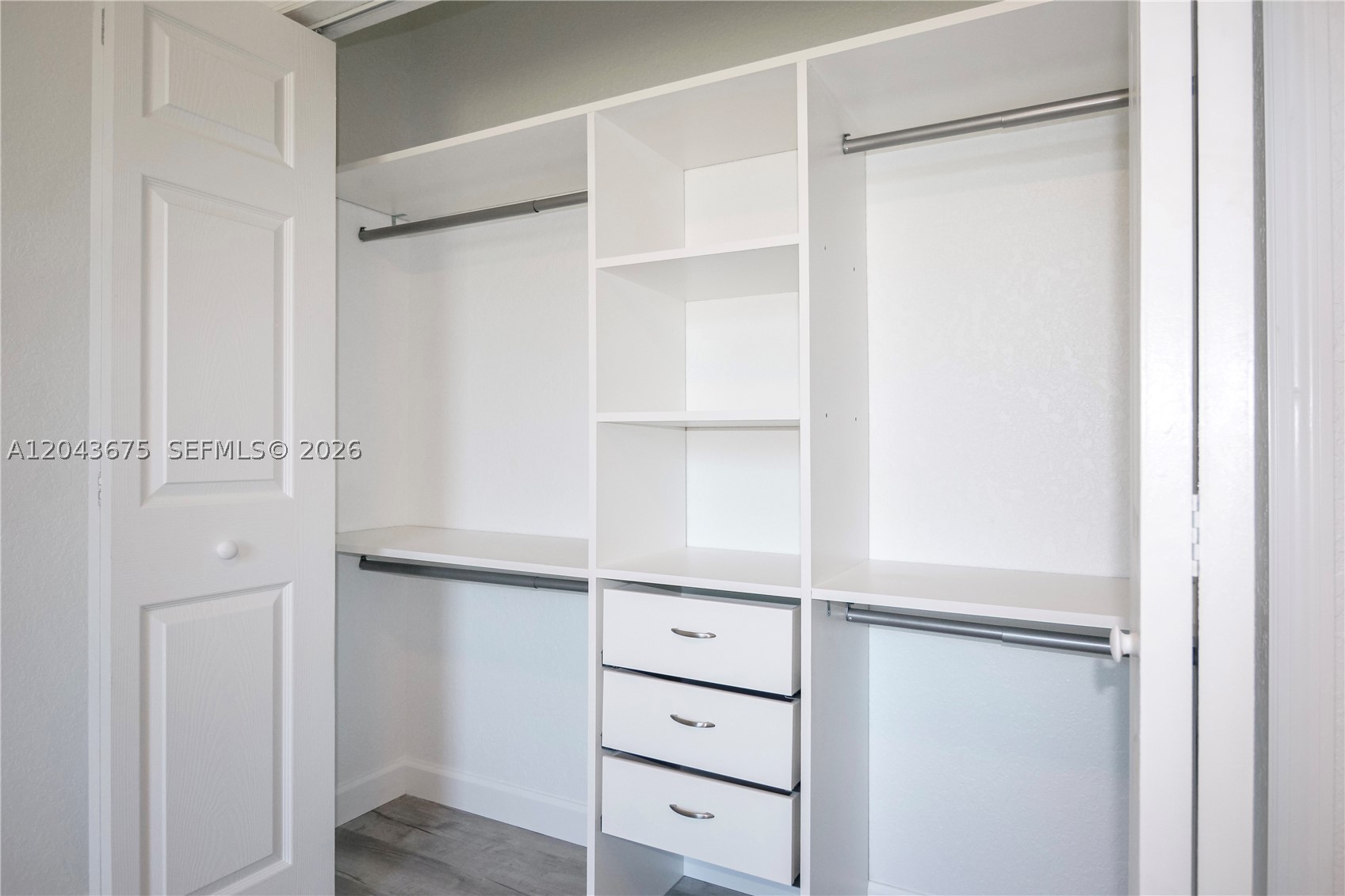 SUN N LAKE EST OF SEBRING - Residential