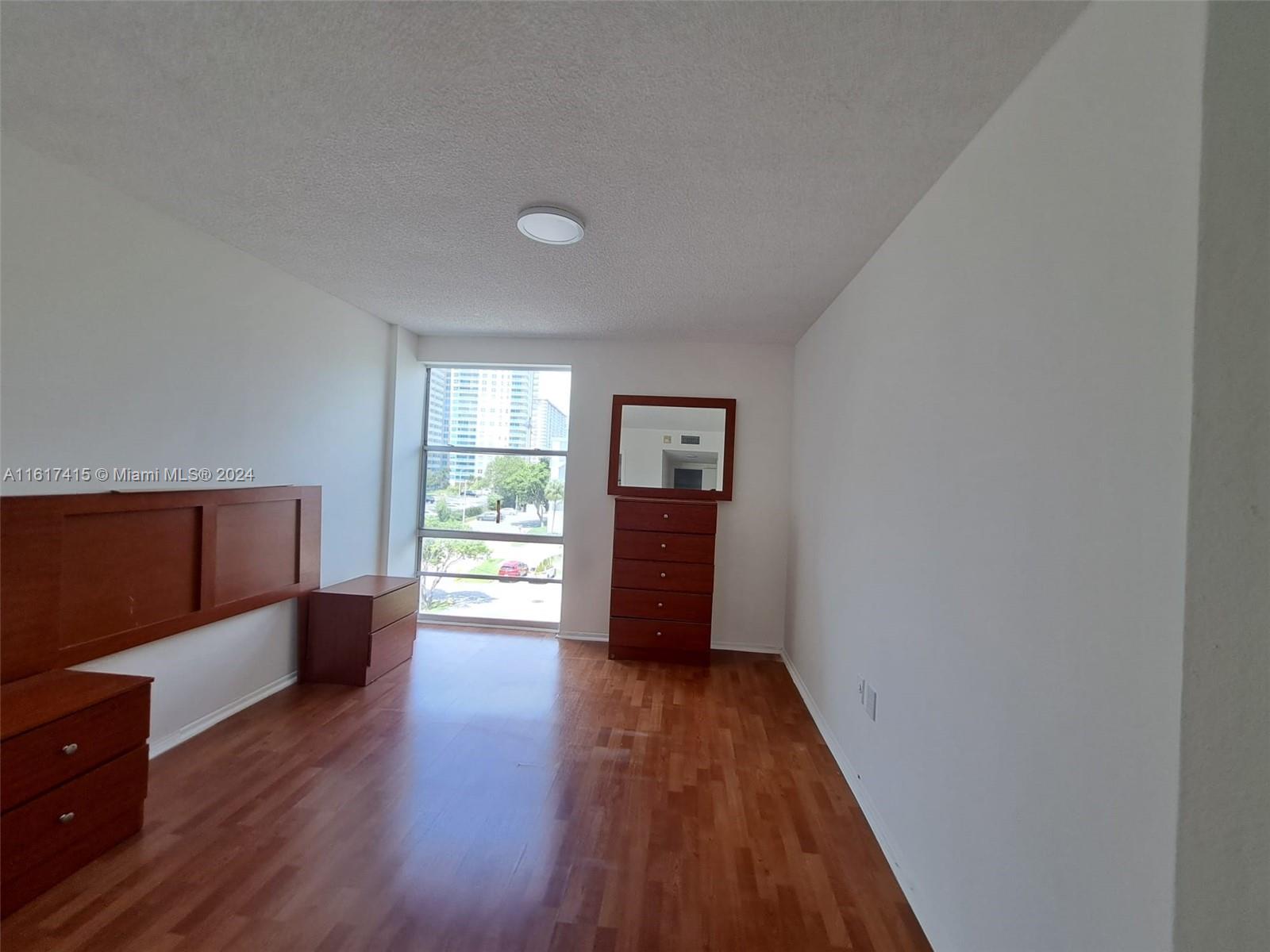 AVILA CONDO - Residential