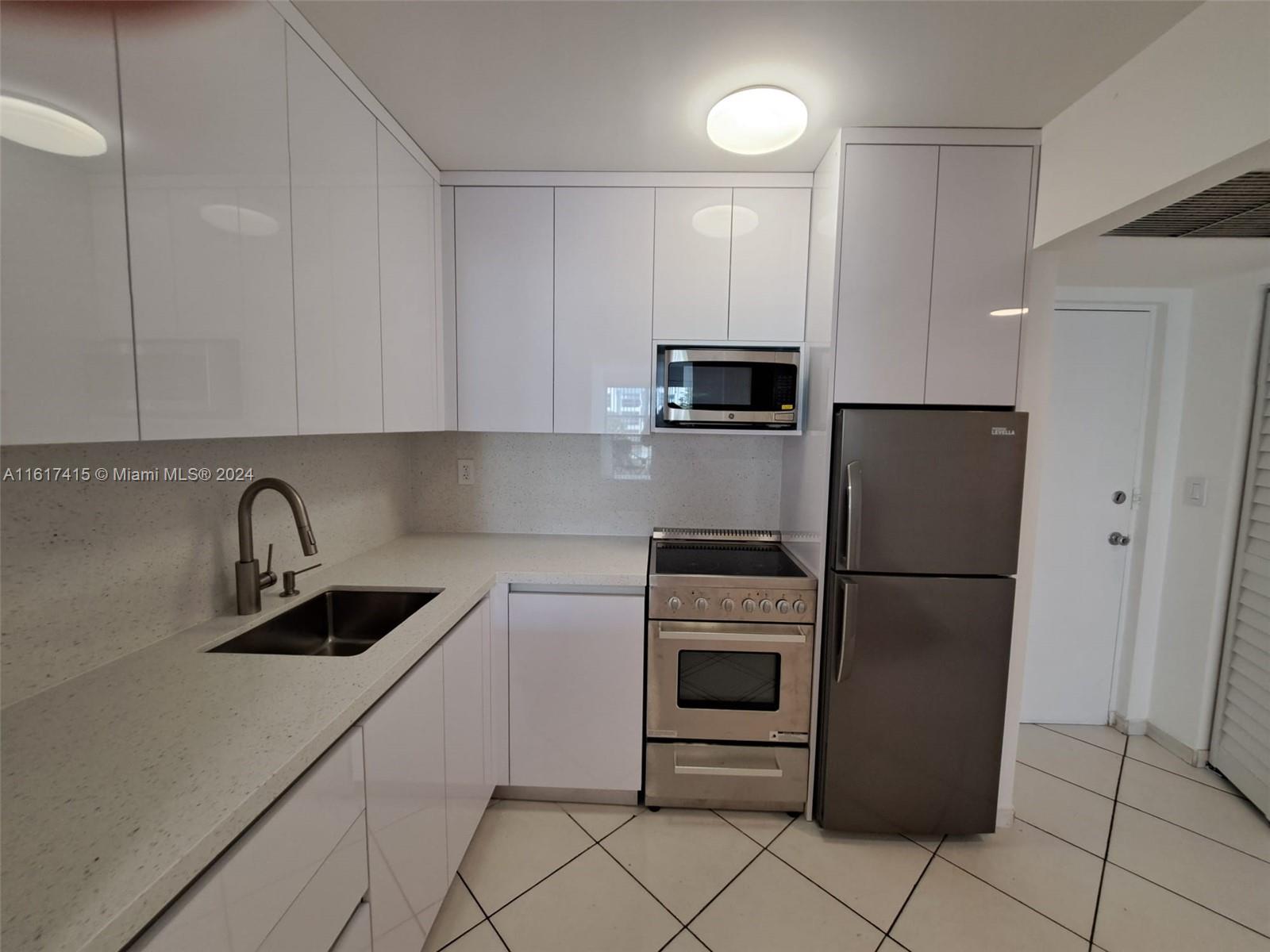 AVILA CONDO - Residential