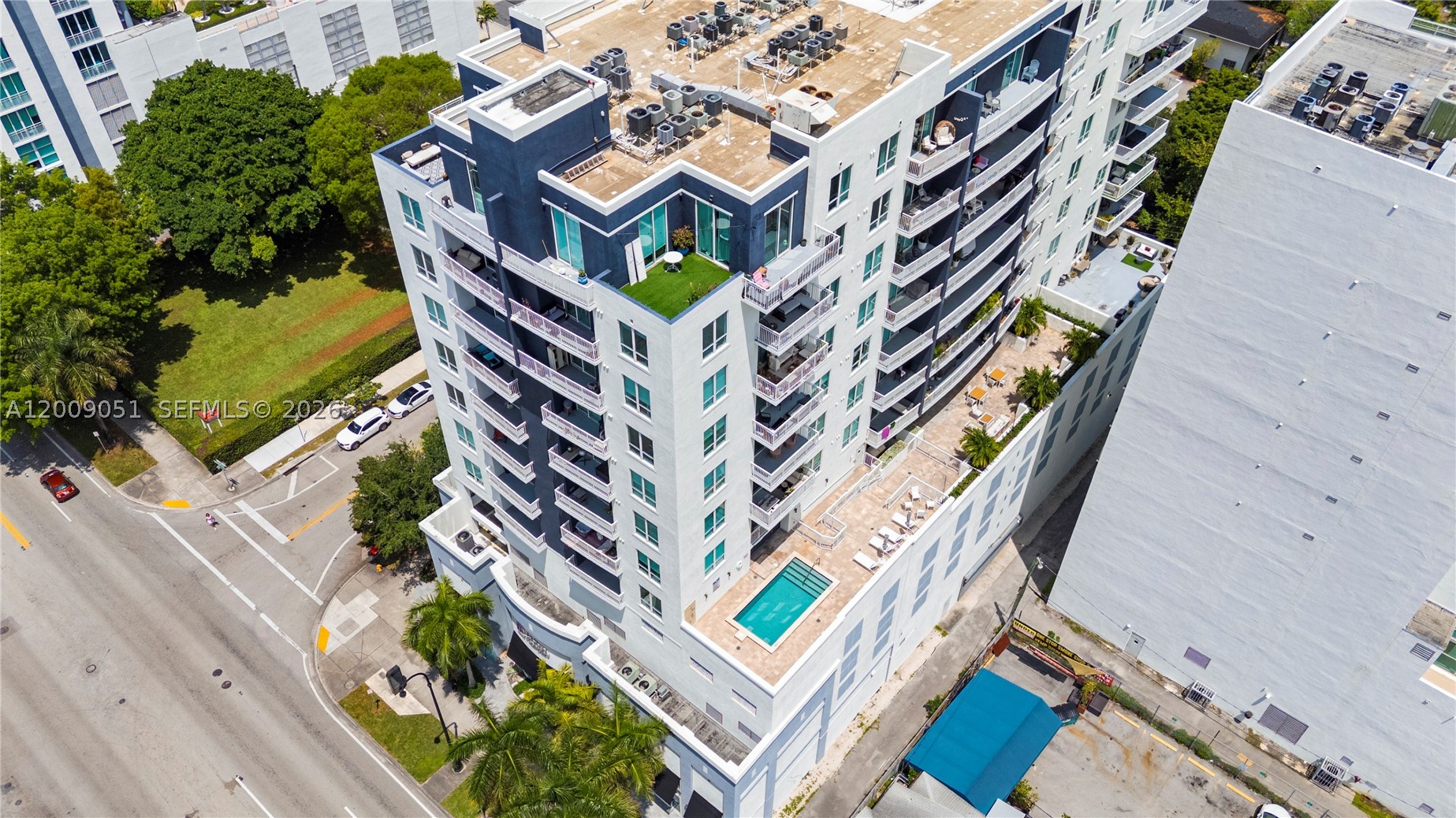 UPTOWN LOFTS CONDO - Residential