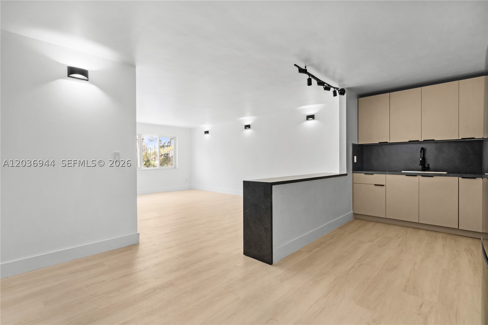 NARANJA LAKES CONDO NO 5 - Residential Lease