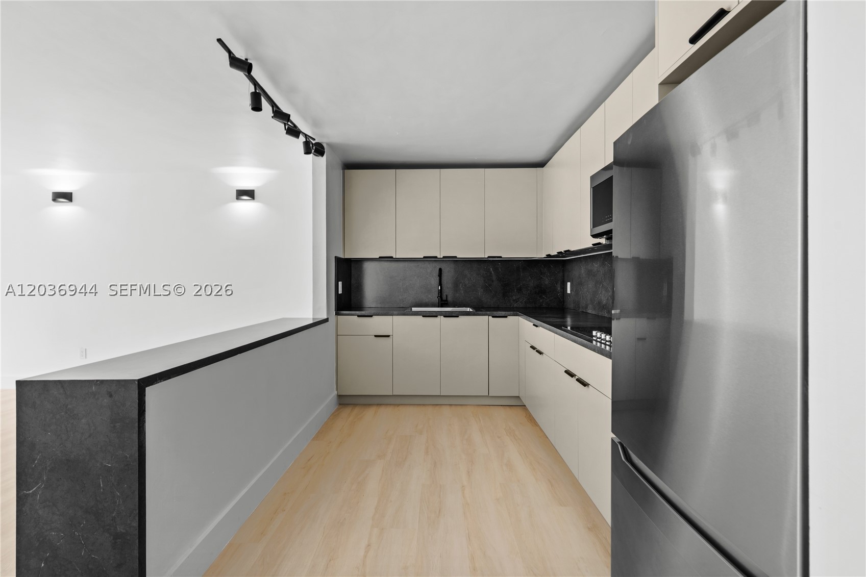 NARANJA LAKES CONDO NO 5 - Residential Lease
