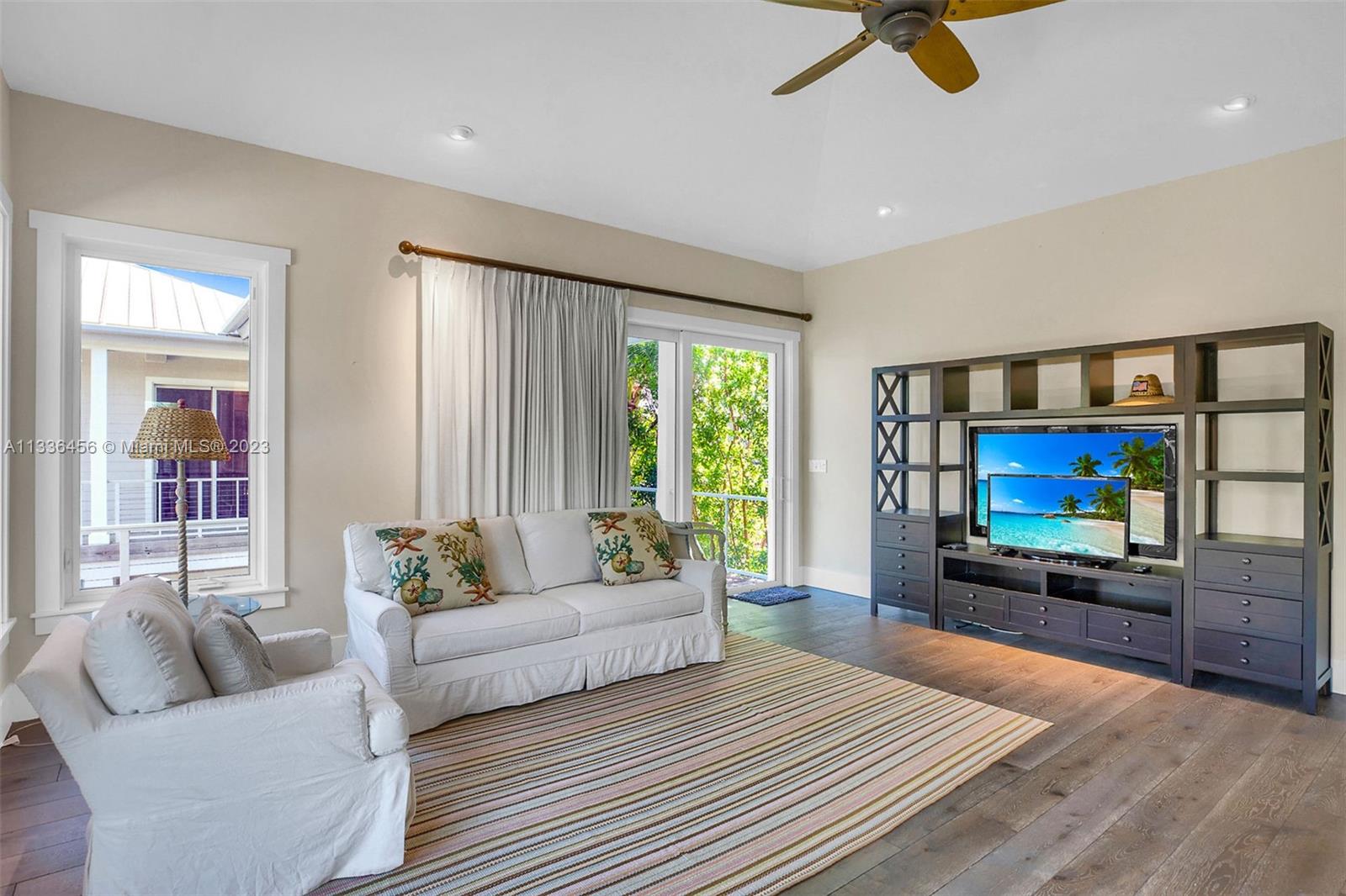 COCO PLUM BEACH REPLAT - Residential