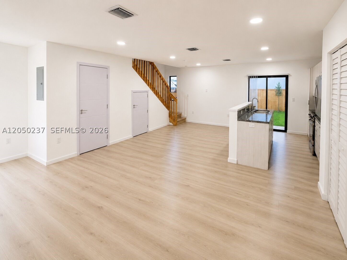 SUNNYLAND PARK NO 2 - Residential