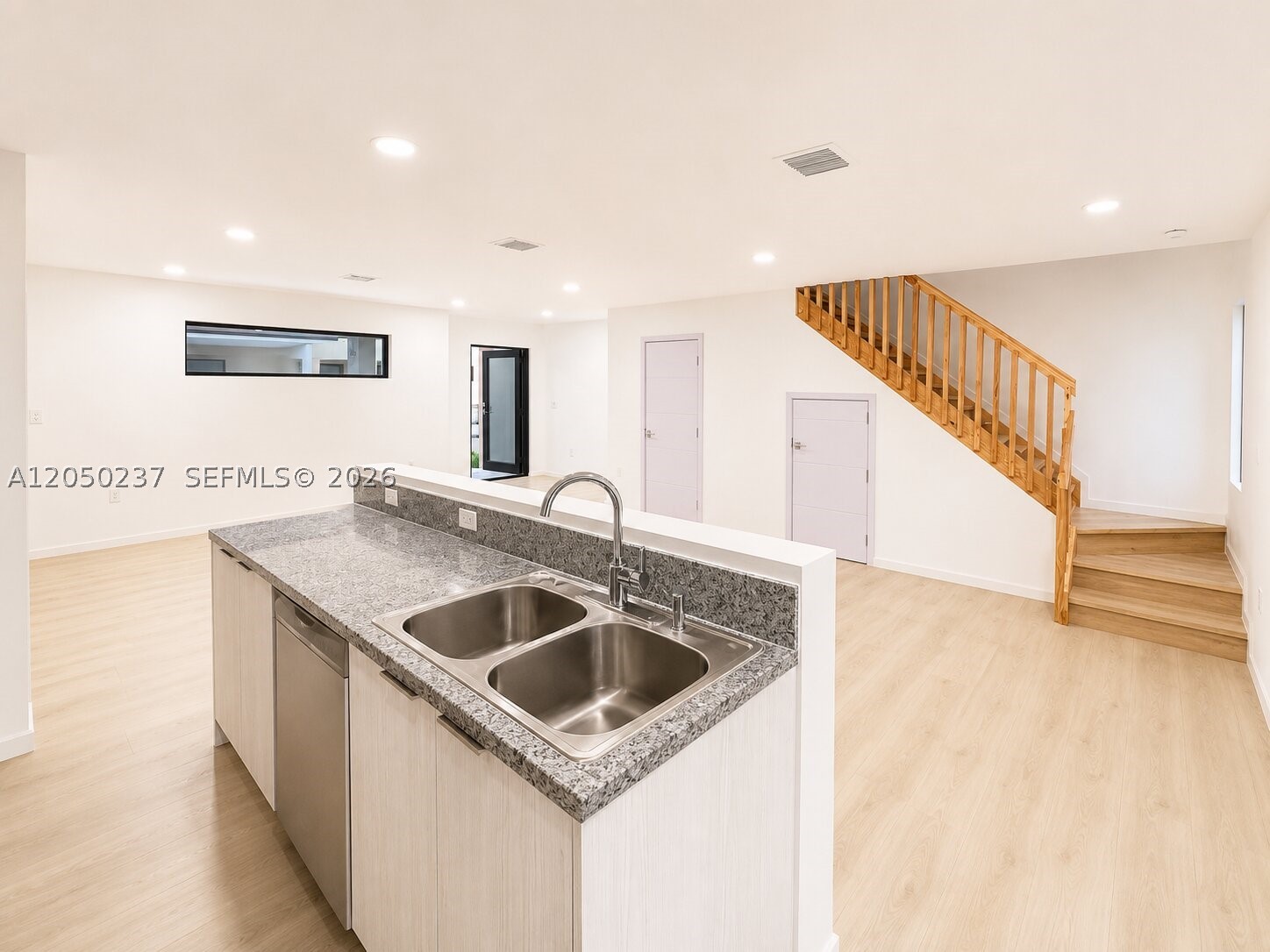 SUNNYLAND PARK NO 2 - Residential