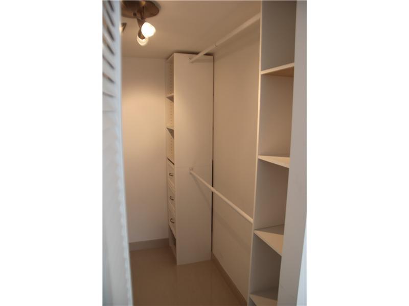 BRICKELL PLACE CONDO - Residential Lease