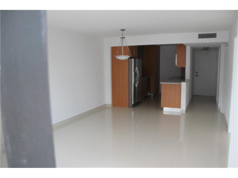 BRICKELL PLACE CONDO - Residential Lease